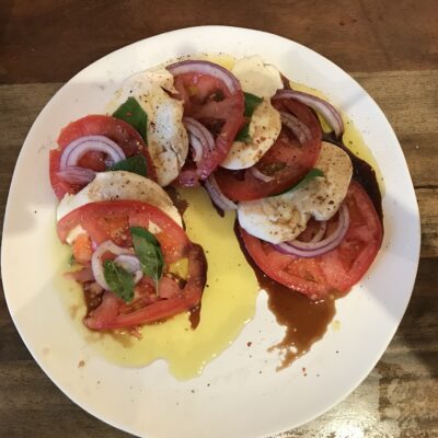 https://staging.citywellbrooklyn.com/wp-content/uploads/2020/07/Photo-for-Caprese-salad-400x400.jpg