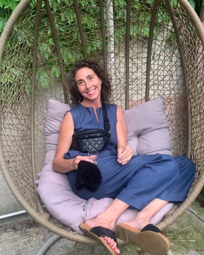 https://staging.citywellbrooklyn.com/wp-content/uploads/2022/11/brooklyn_citywell_bathhouse_Liz_Tortolani_chair-400x500.jpg